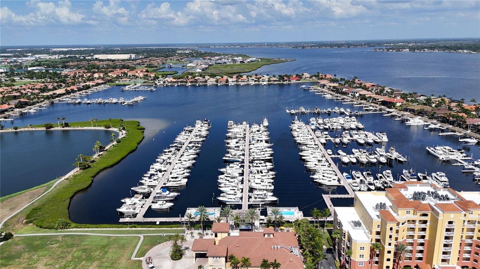 102 RIVIERA DUNES WAY #N-13, Palmetto, FL 34221