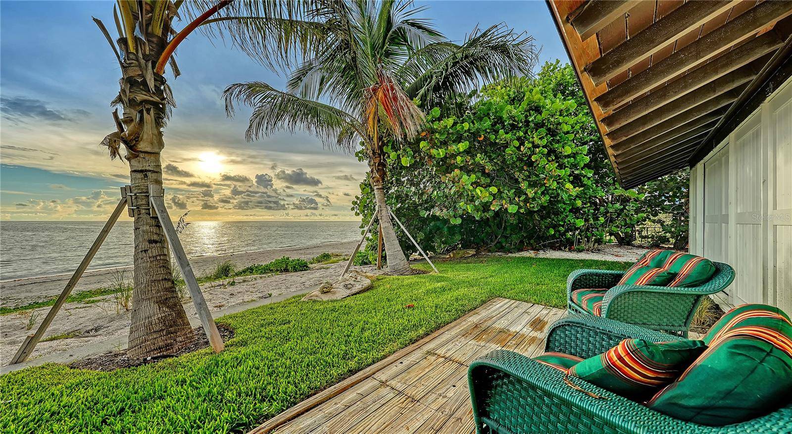 2417 CASEY KEY RD, Nokomis, FL 34275