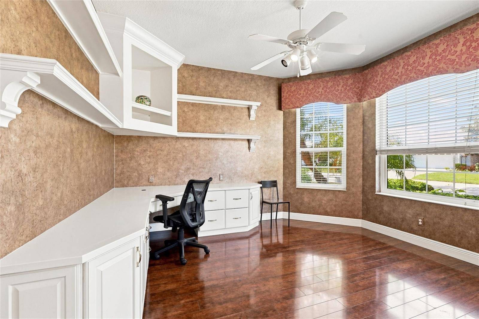 1328 THORNAPPLE DR, Osprey, FL 34229
