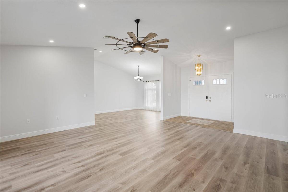 7095 BEARDSLEY ST, Englewood, FL 34224