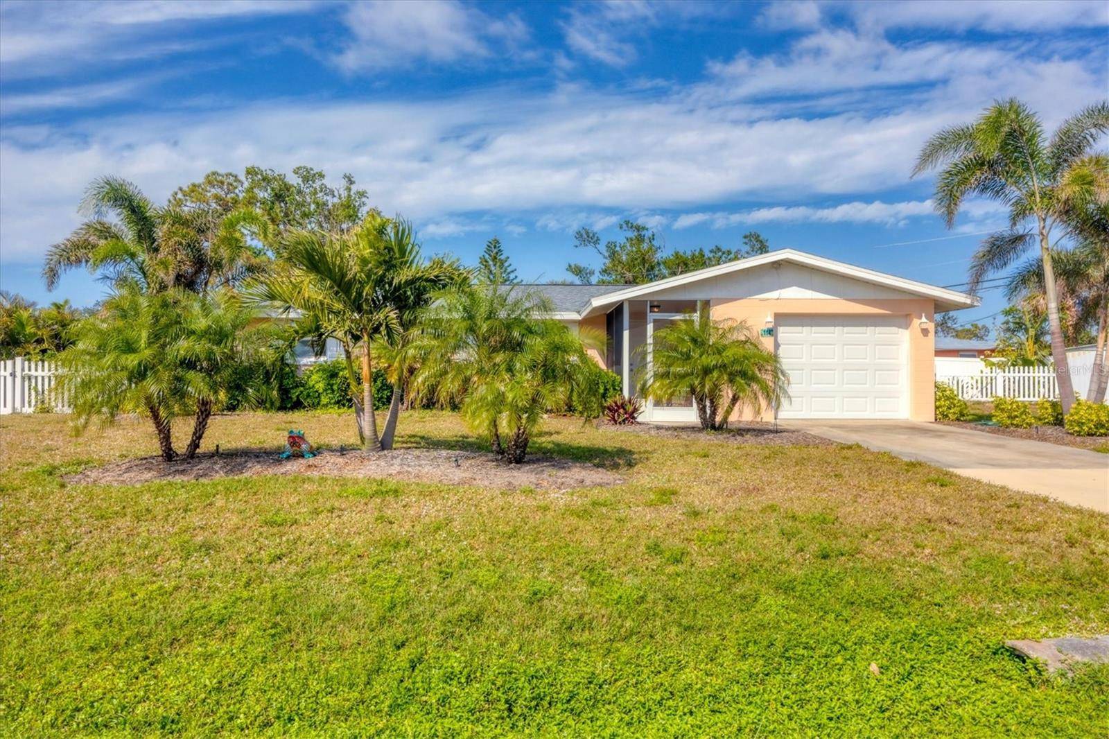 114 LEE CIR, Englewood, FL 34223