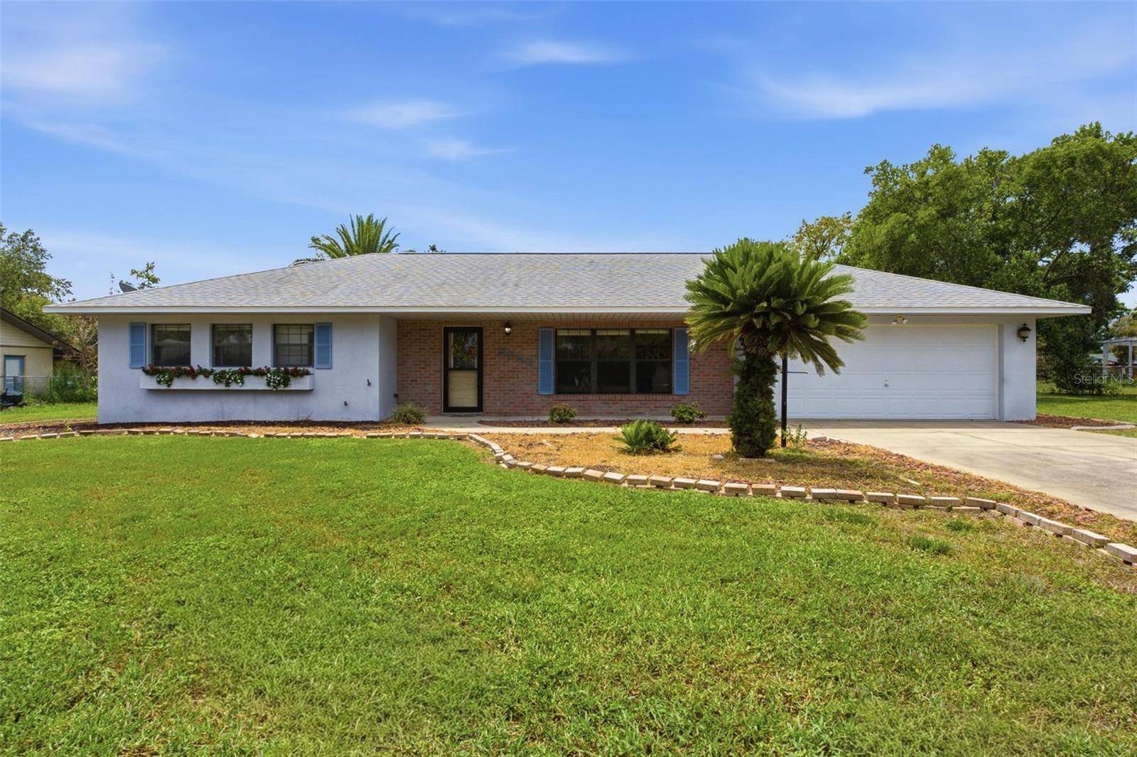 5250 FREDRICK RD, Fruitland Park, FL 34731