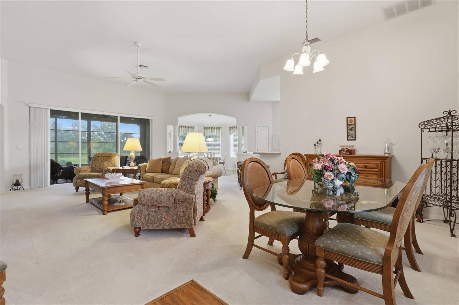 20743 QUEEN ALEXANDRA DR, Leesburg, FL 34748