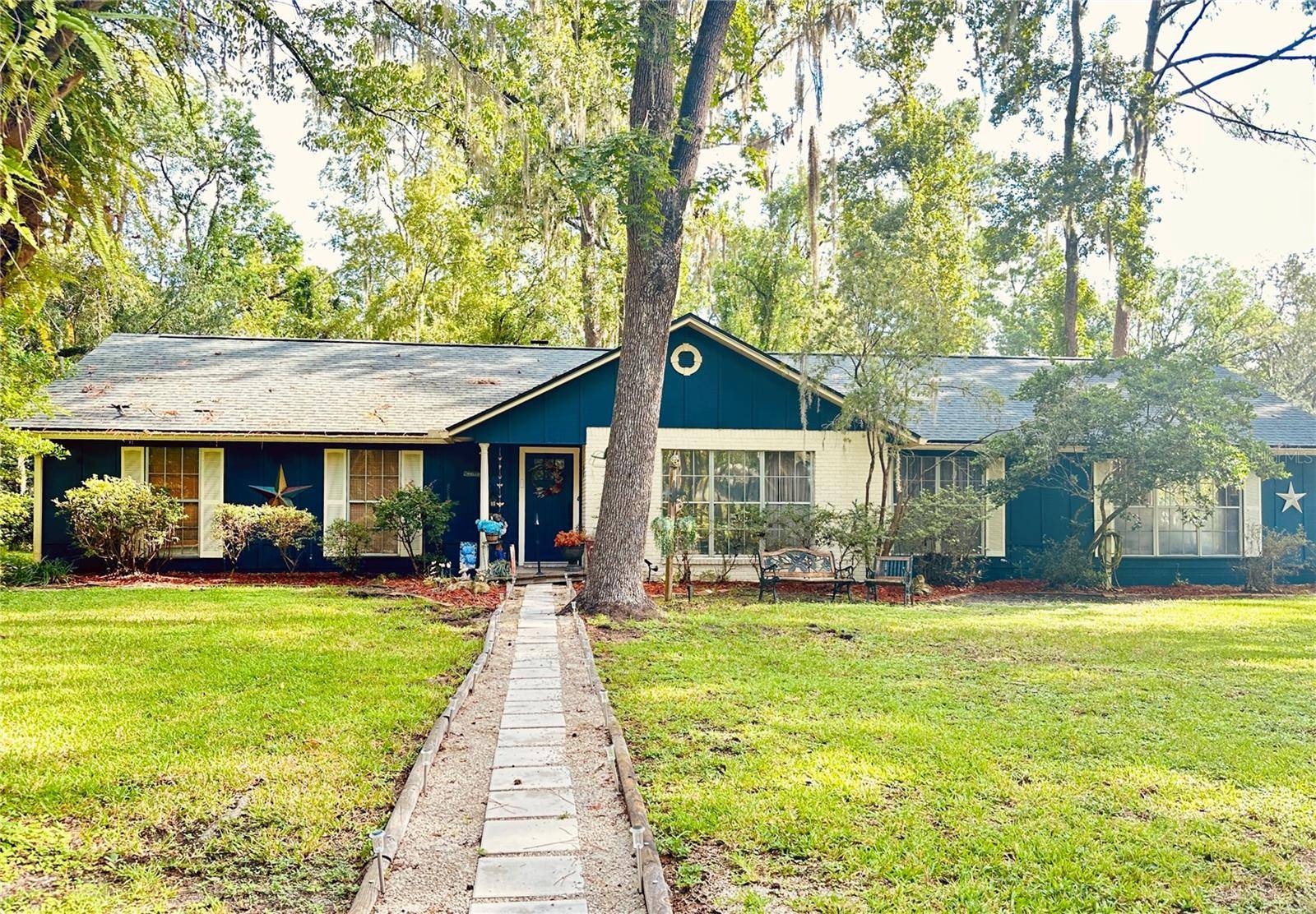 8614 SW 1ST AVE, Gainesville, FL 32607