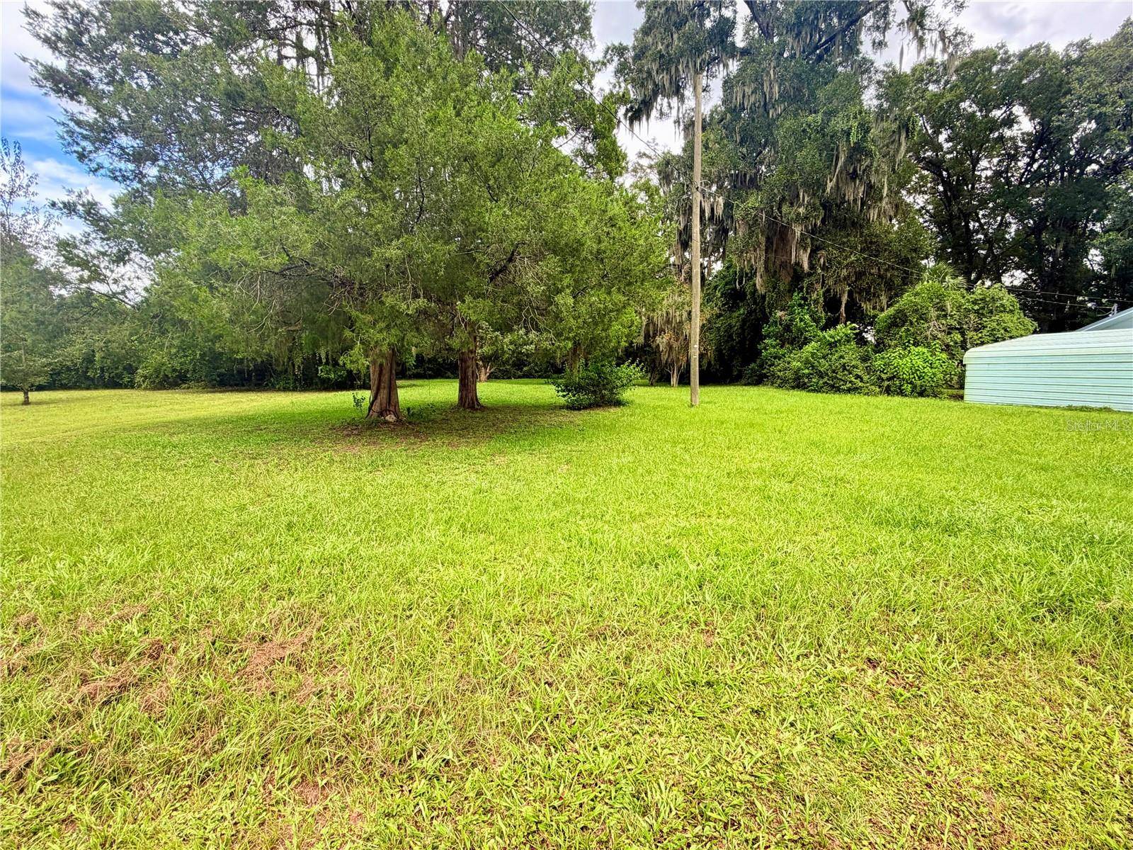 1709 NW 5TH ST, Chiefland, FL 32626