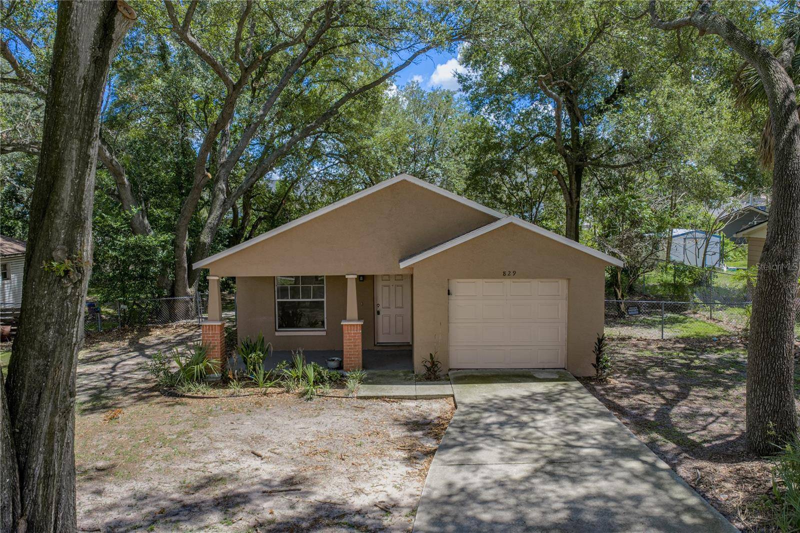 829 N LAKE AVE, Lakeland, FL 33801