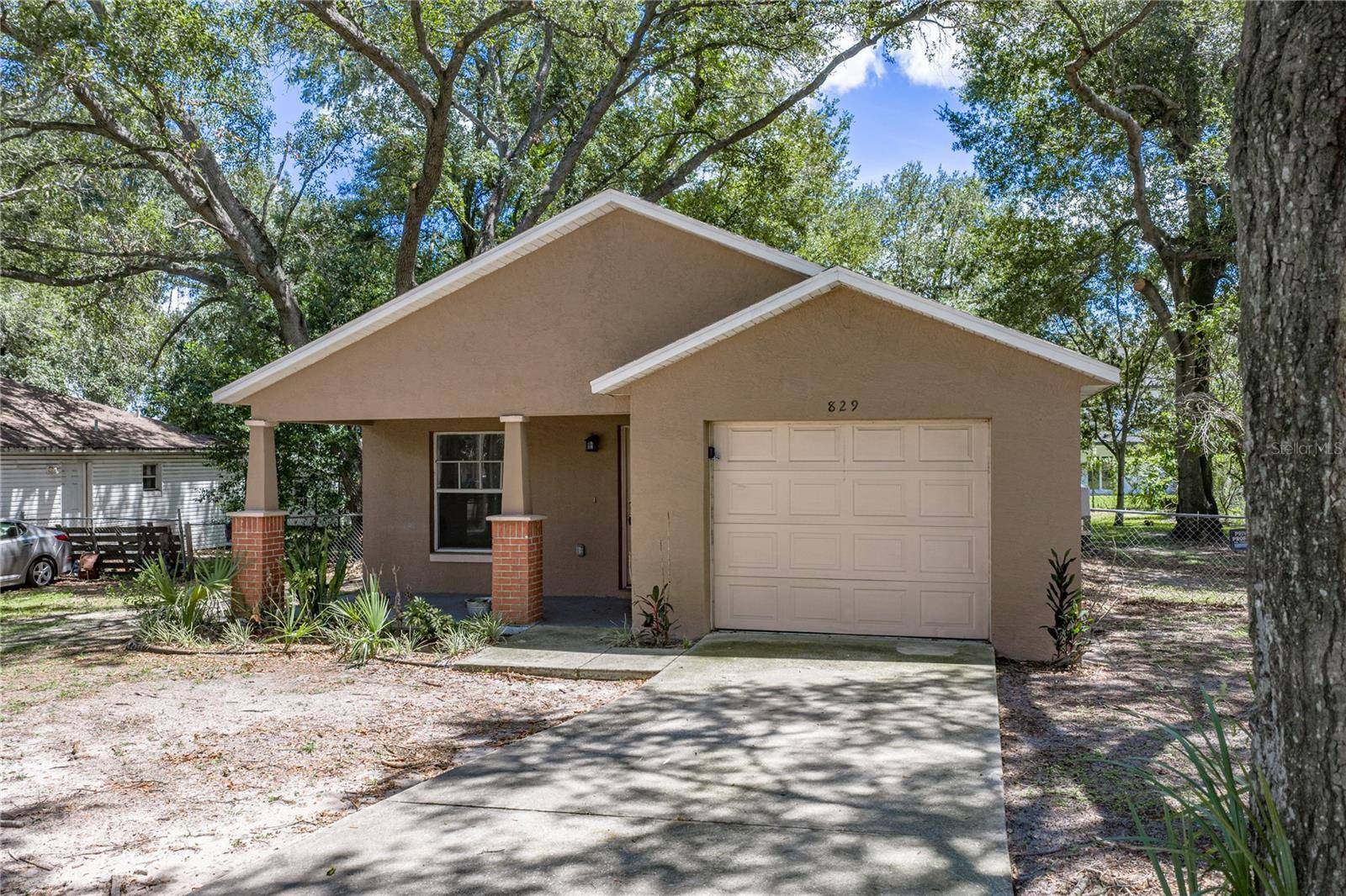829 N LAKE AVE, Lakeland, FL 33801