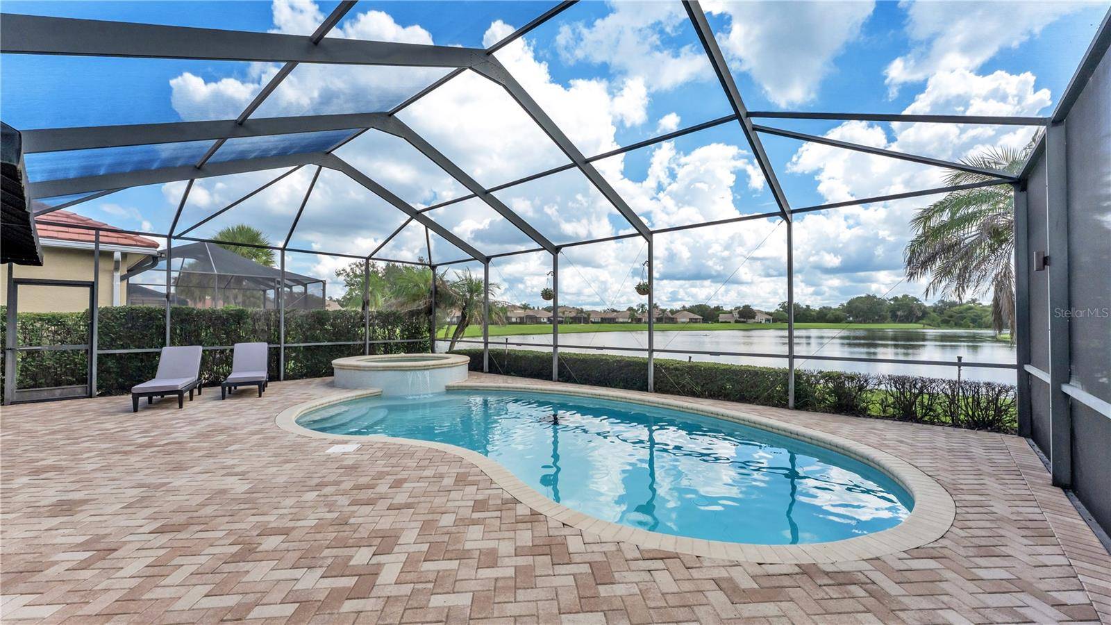2548 LAUREL GLEN DR, Lakeland, FL 33803