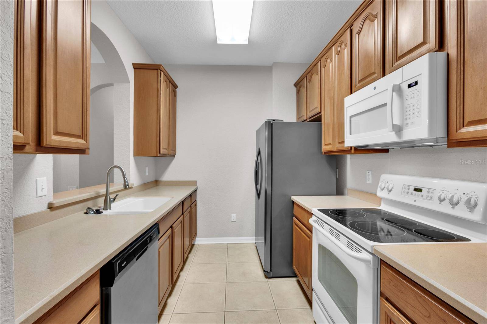 8306 PORTOFINO DR #404, Davenport, FL 33896