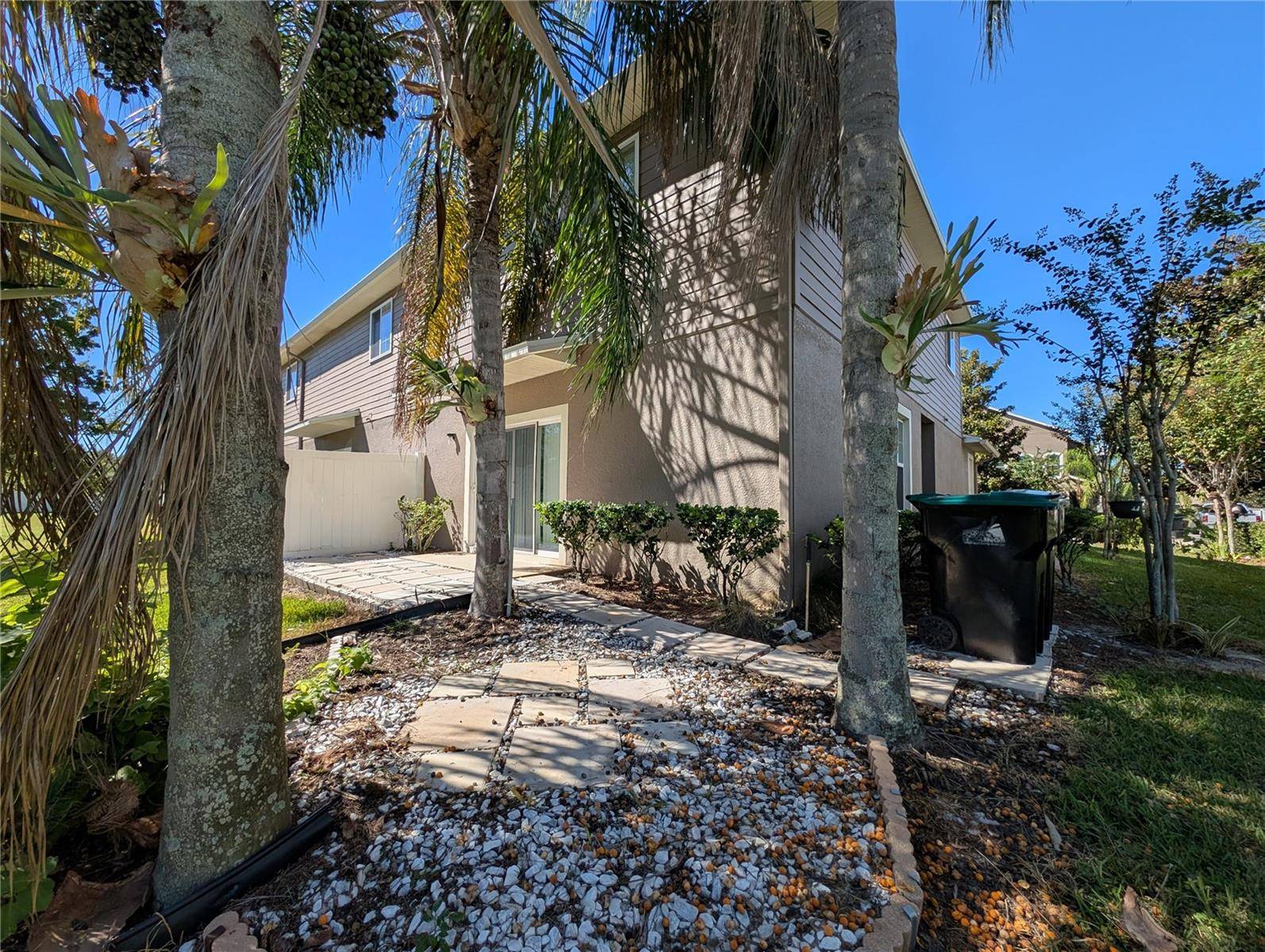 2203 CHATHAM PLACE DR, Orlando, FL 32824