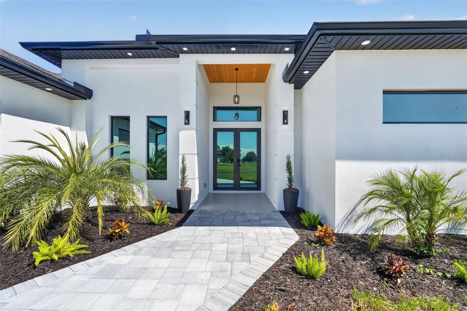 1327 NE 23RD ST, Cape Coral, FL 33909