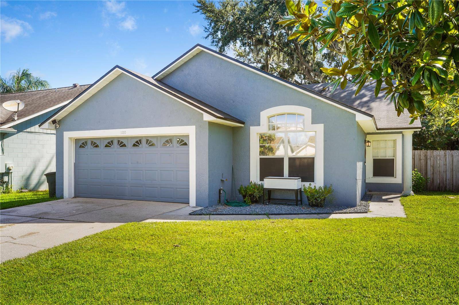 100 KELLY CIR, Sanford, FL 32773