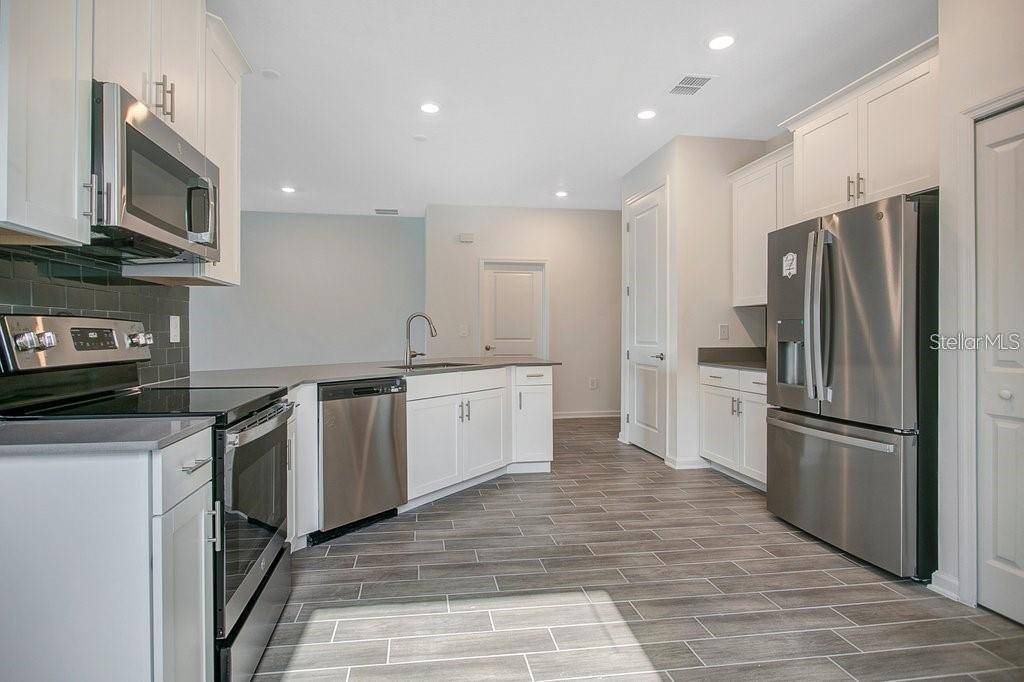 2971 CAMDEN WAY, Davenport, FL 33837