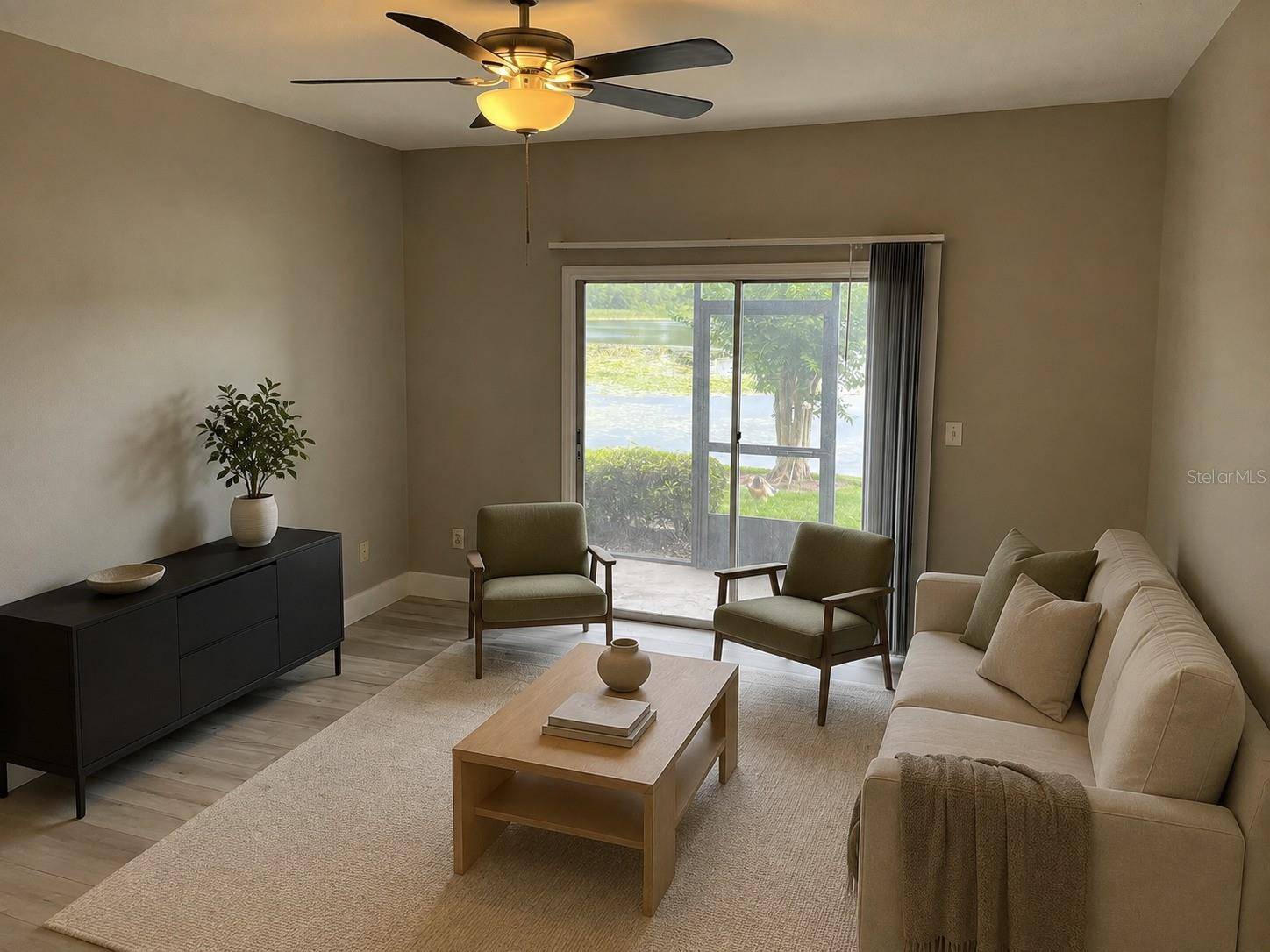155 N PEARL LAKE CSWY #104, Altamonte Springs, FL 32714
