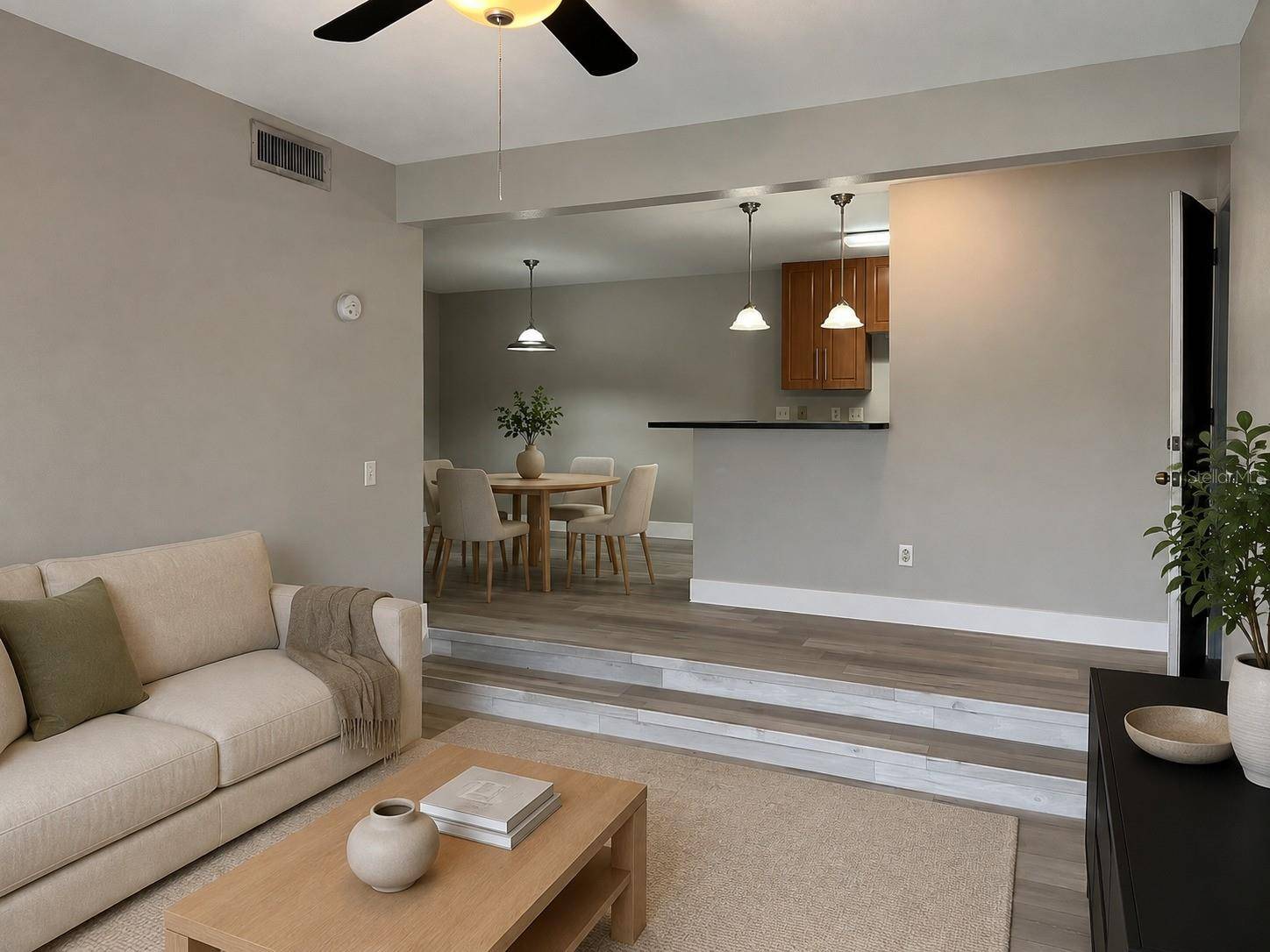 155 N PEARL LAKE CSWY #104, Altamonte Springs, FL 32714