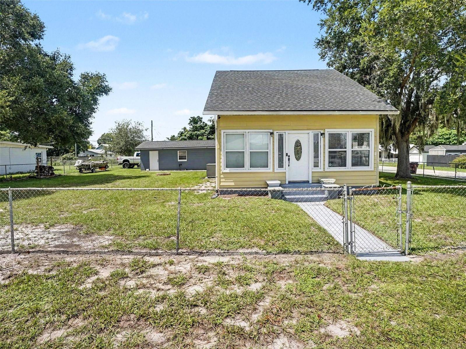 1000 DELAWARE AVE, St Cloud, FL 34769