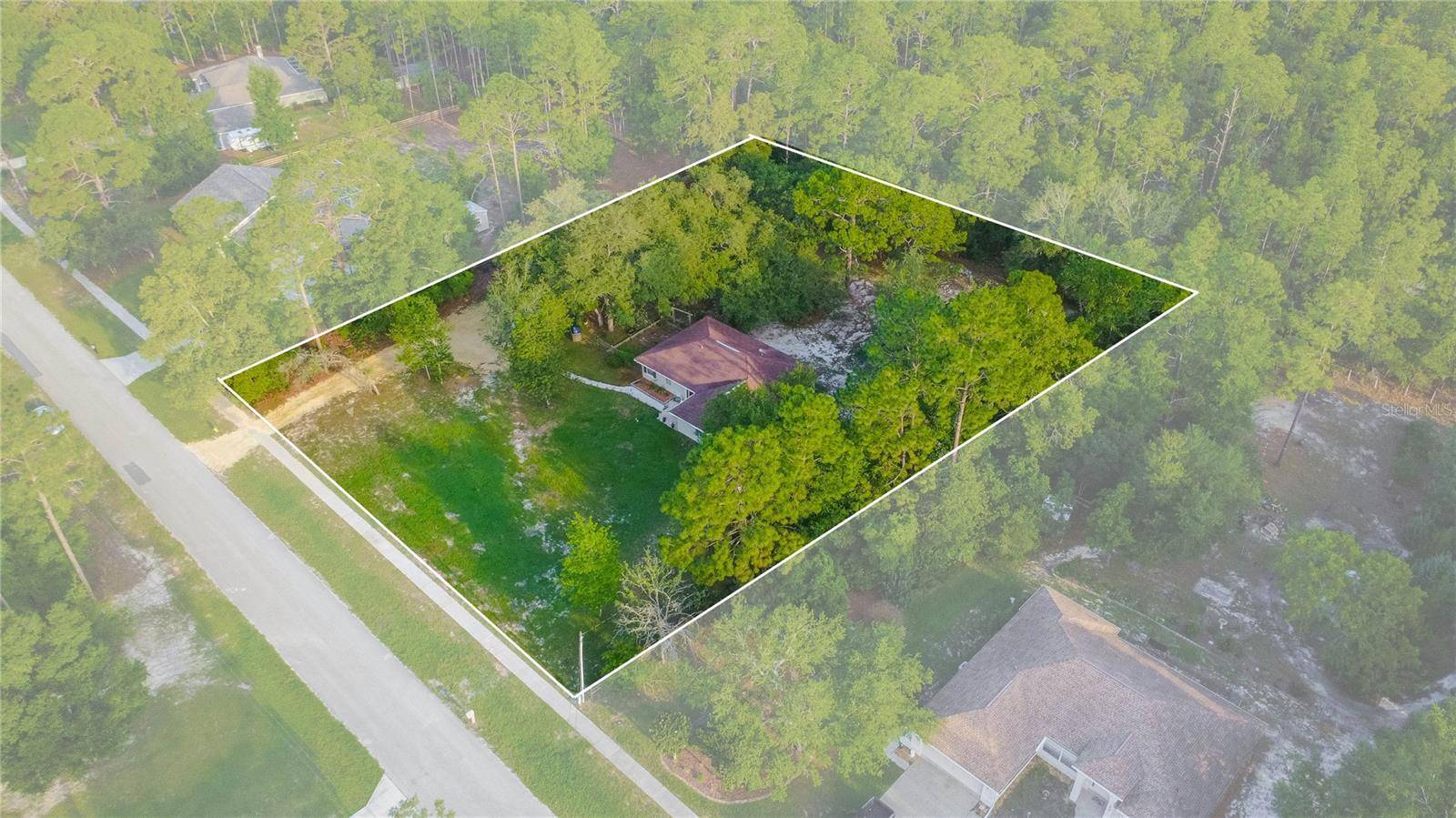 2925 W BIRDS NEST DR, Beverly Hills, FL 34465