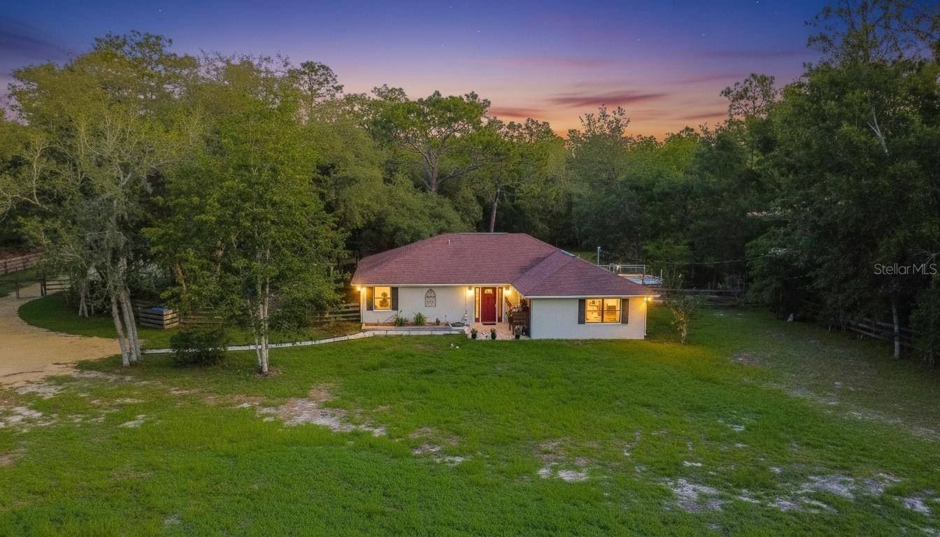 2925 W BIRDS NEST DR, Beverly Hills, FL 34465