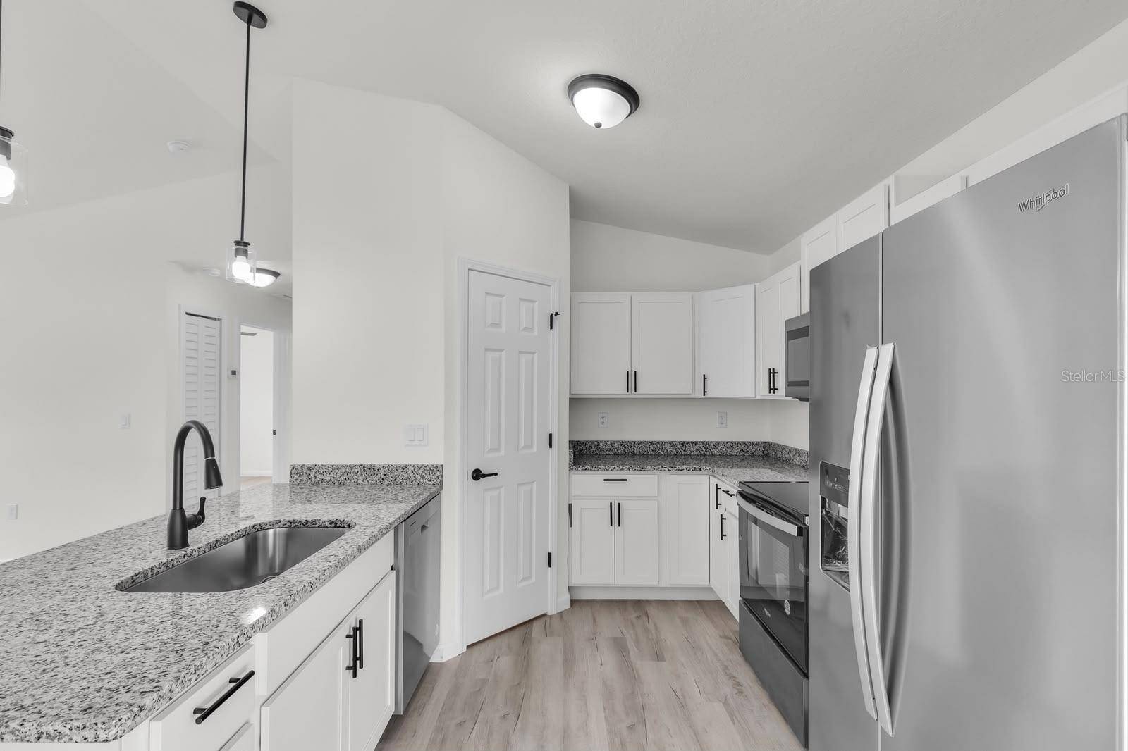 21950 SW MARINE BLVD, Dunnellon, FL 34431