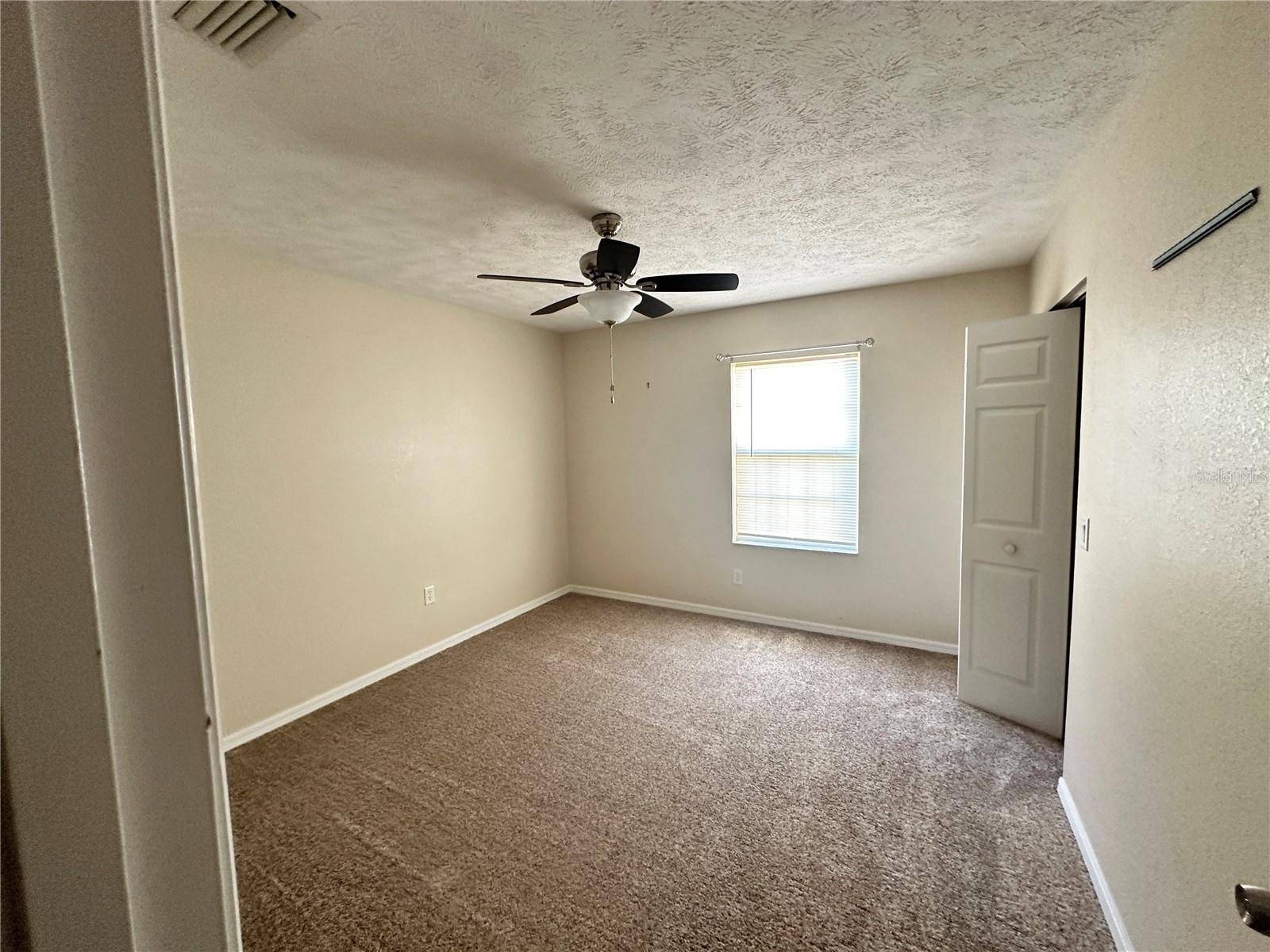 5953 NE 62ND COURT RD, Silver Springs, FL 34488