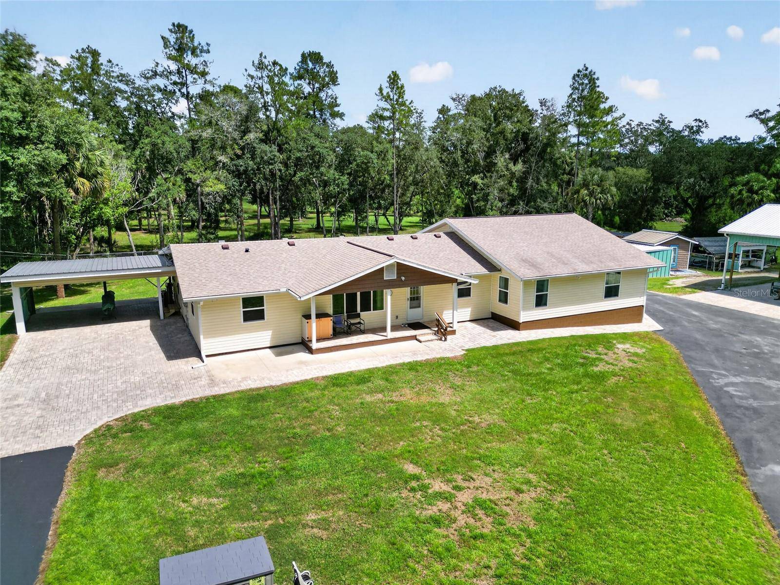 12151 NE 52ND PLACE RD, Silver Springs, FL 34488