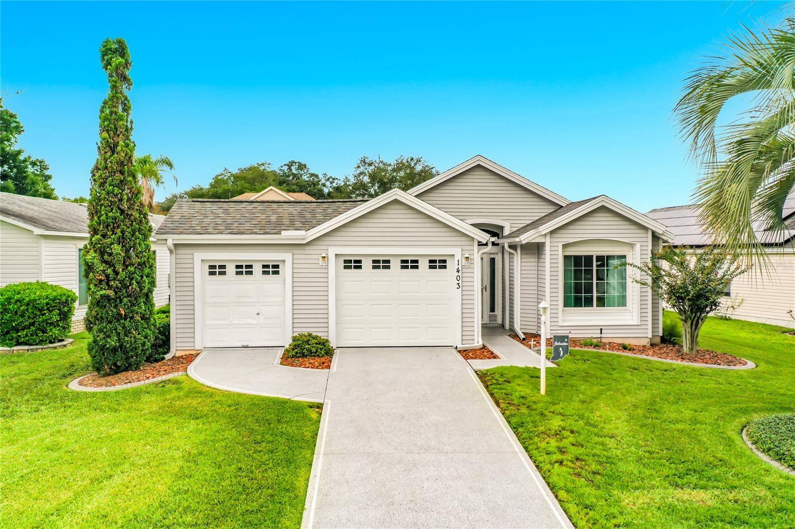 1403 W SCHWARTZ BLVD, Lady Lake, FL 32159