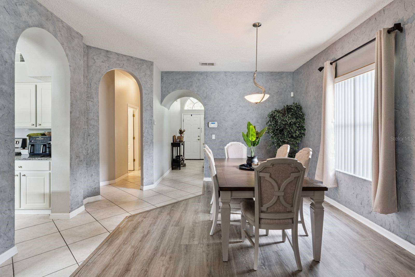 2675 DOVER GLEN CIR, Orlando, FL 32828