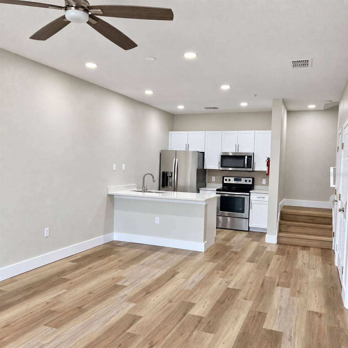 8921 SHINE DR, Kissimmee, FL 34747