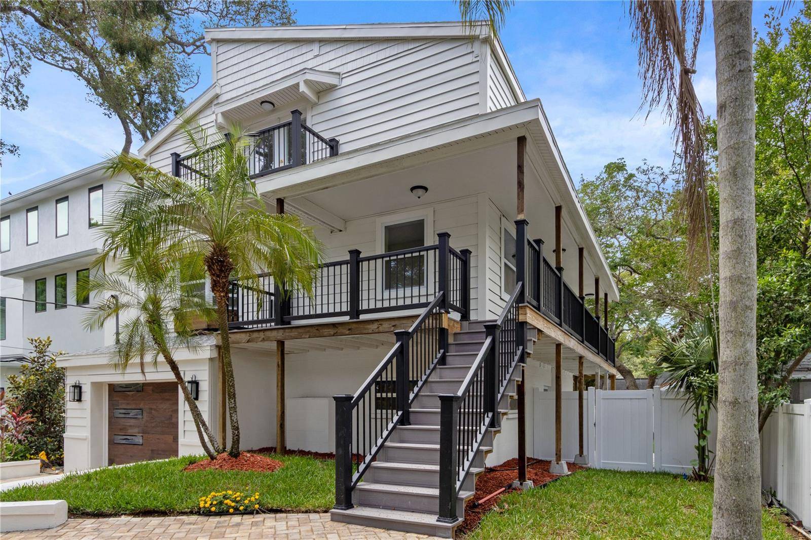 3232 W OAKELLAR AVE, Tampa, FL 33611