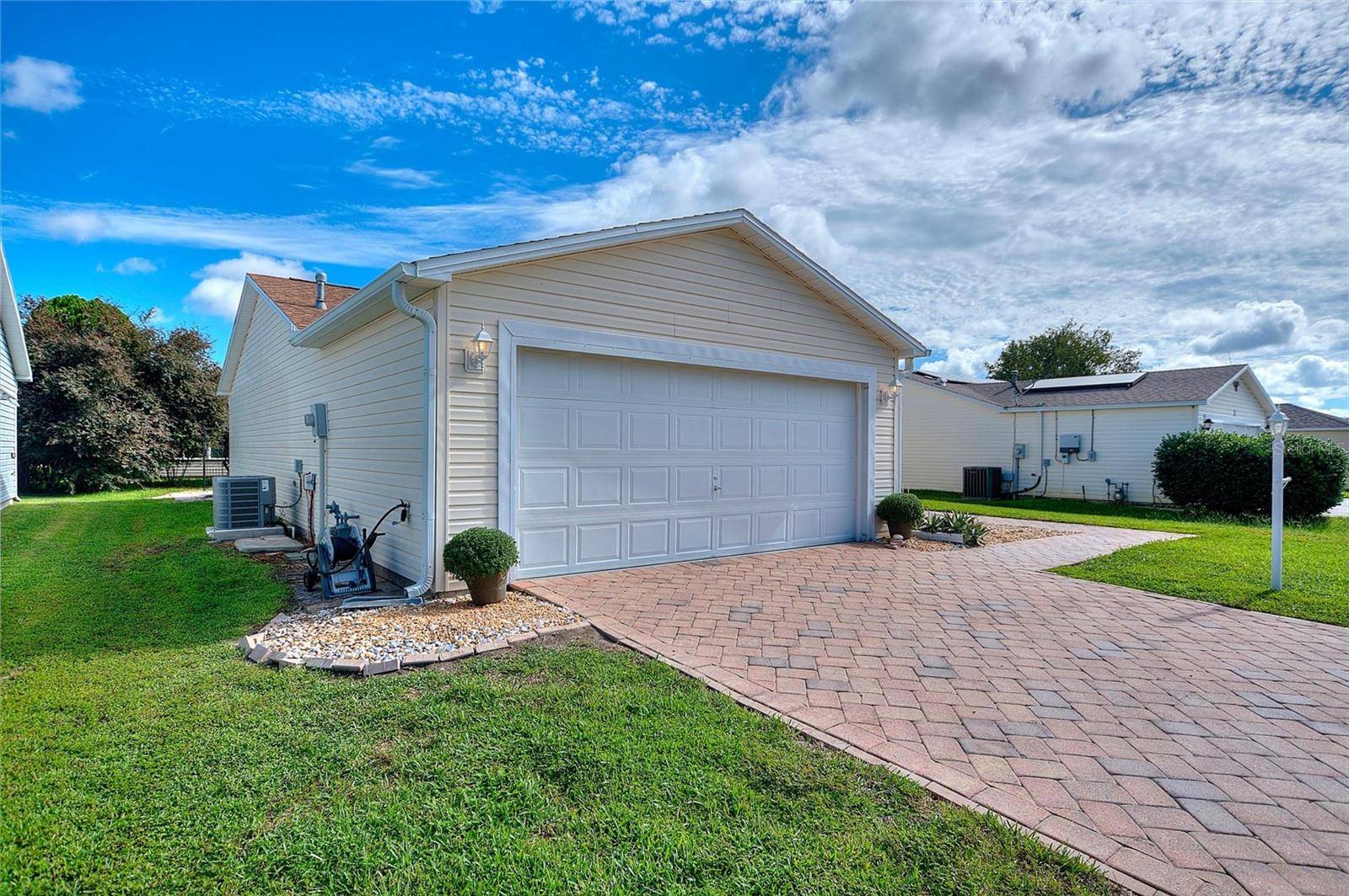 2713 DE LA ROSA ST, The Villages, FL 32162