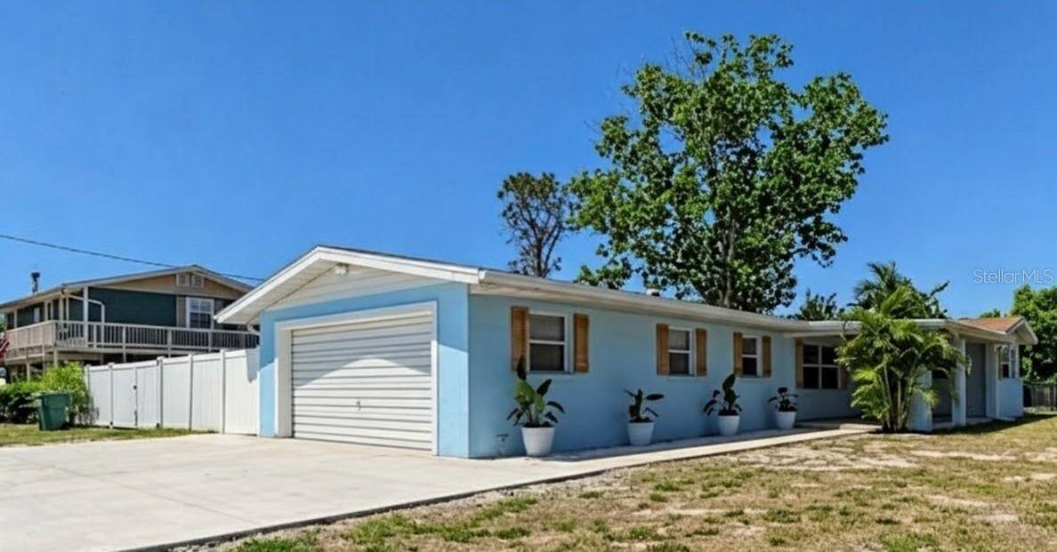 2401 10TH ST W, Palmetto, FL 34221