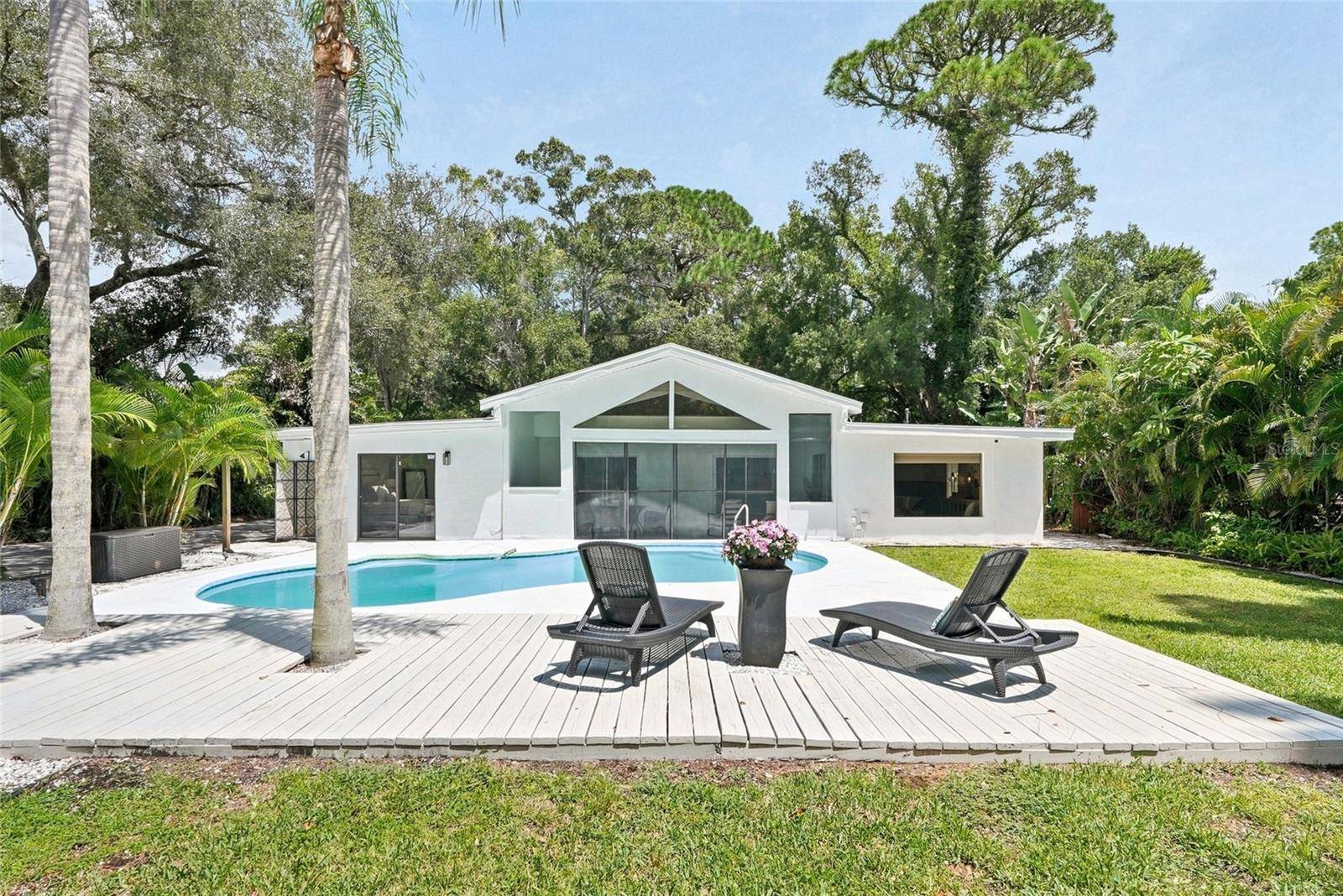 10030 59TH AVE N, St Petersburg, FL 33708