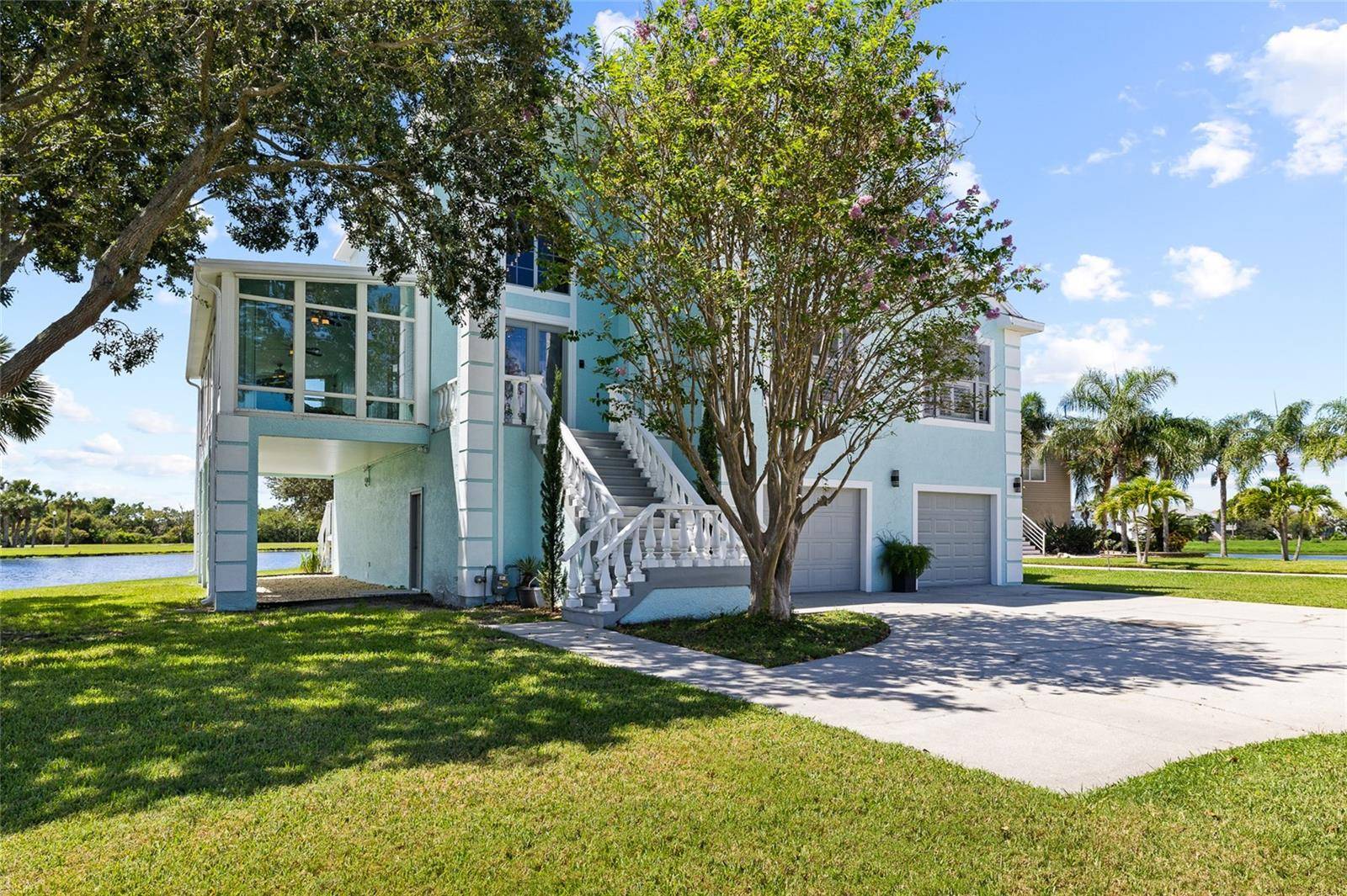 2106 PELICAN CT, Tarpon Springs, FL 34689