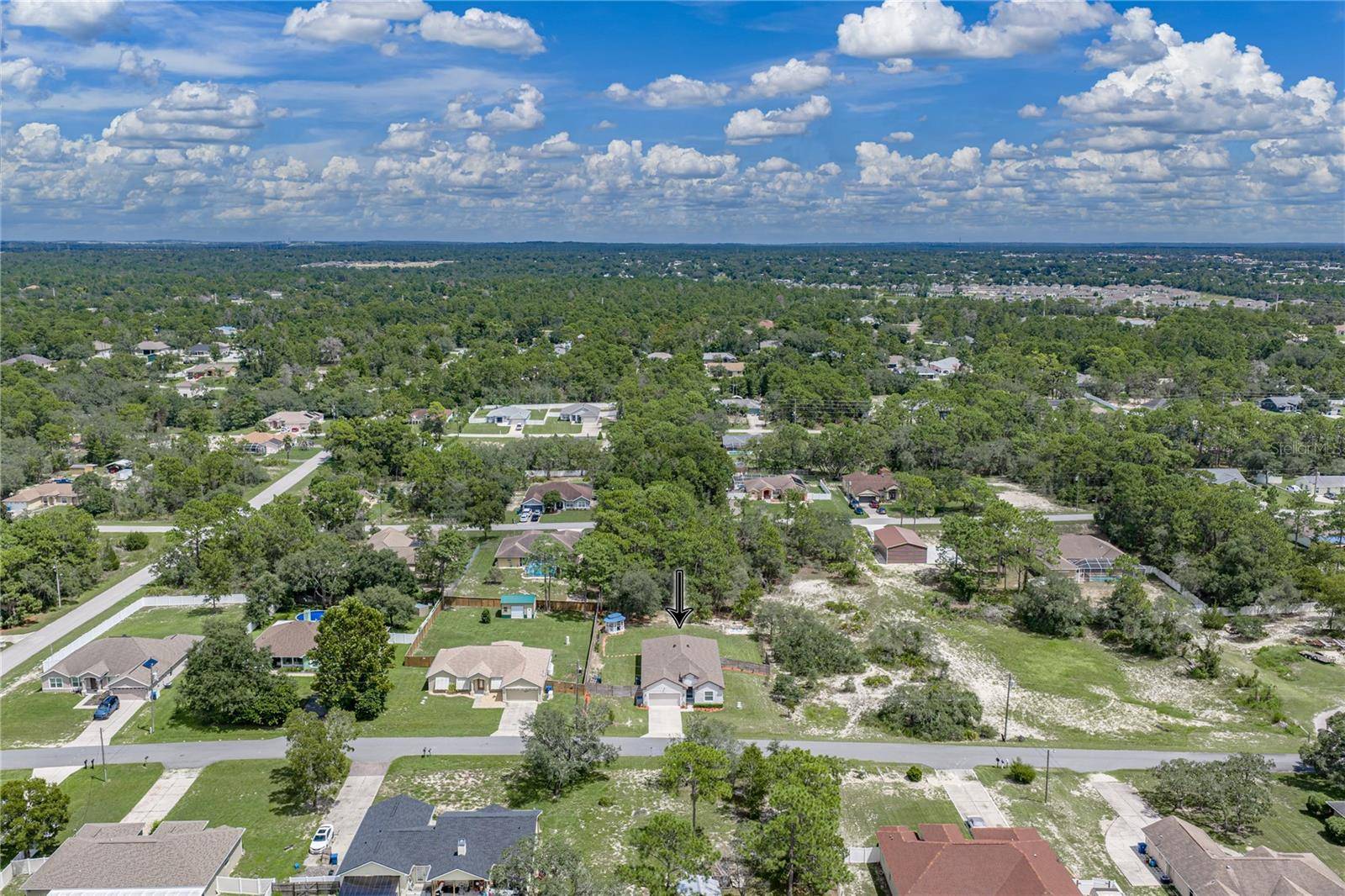 8170 NORDICA RD, Weeki Wachee, FL 34613
