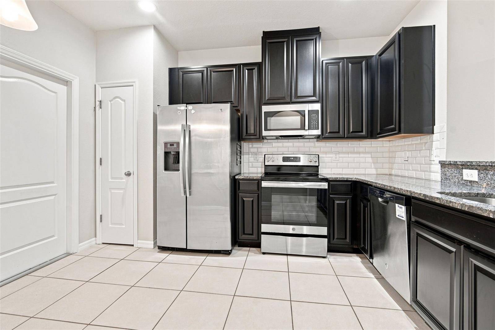 2132 LENNOX DALE LN, Brandon, FL 33510