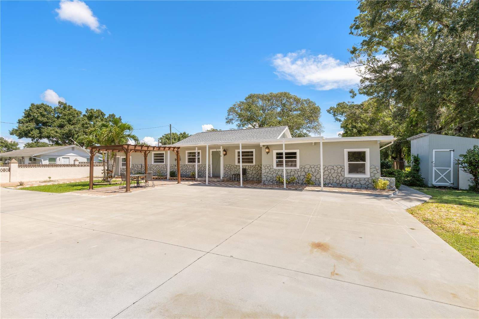 9845 60TH ST, Pinellas Park, FL 33782