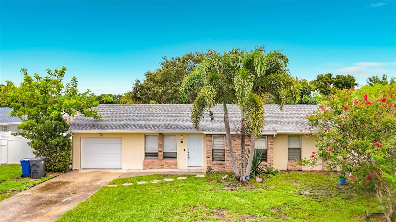 839 SOUTHERN PINE LN, Sarasota, FL 34243