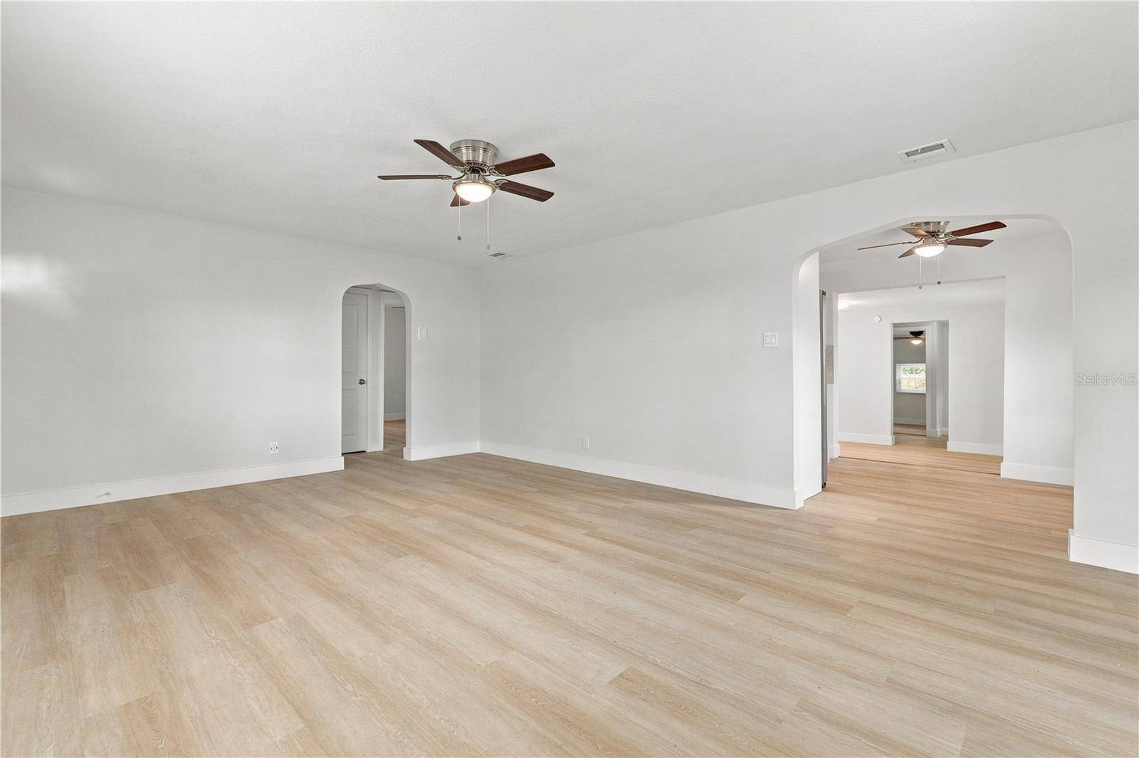 4115 FAIRFIELD AVE S, St Petersburg, FL 33711