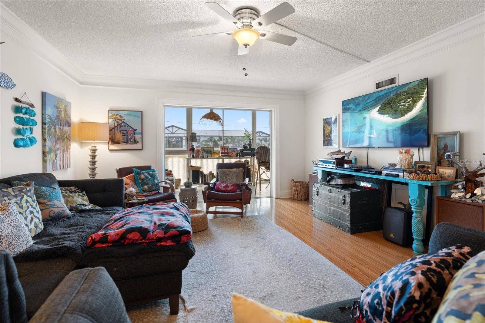 131 BLUFF VIEW DR #106, Belleair Bluffs, FL 33770