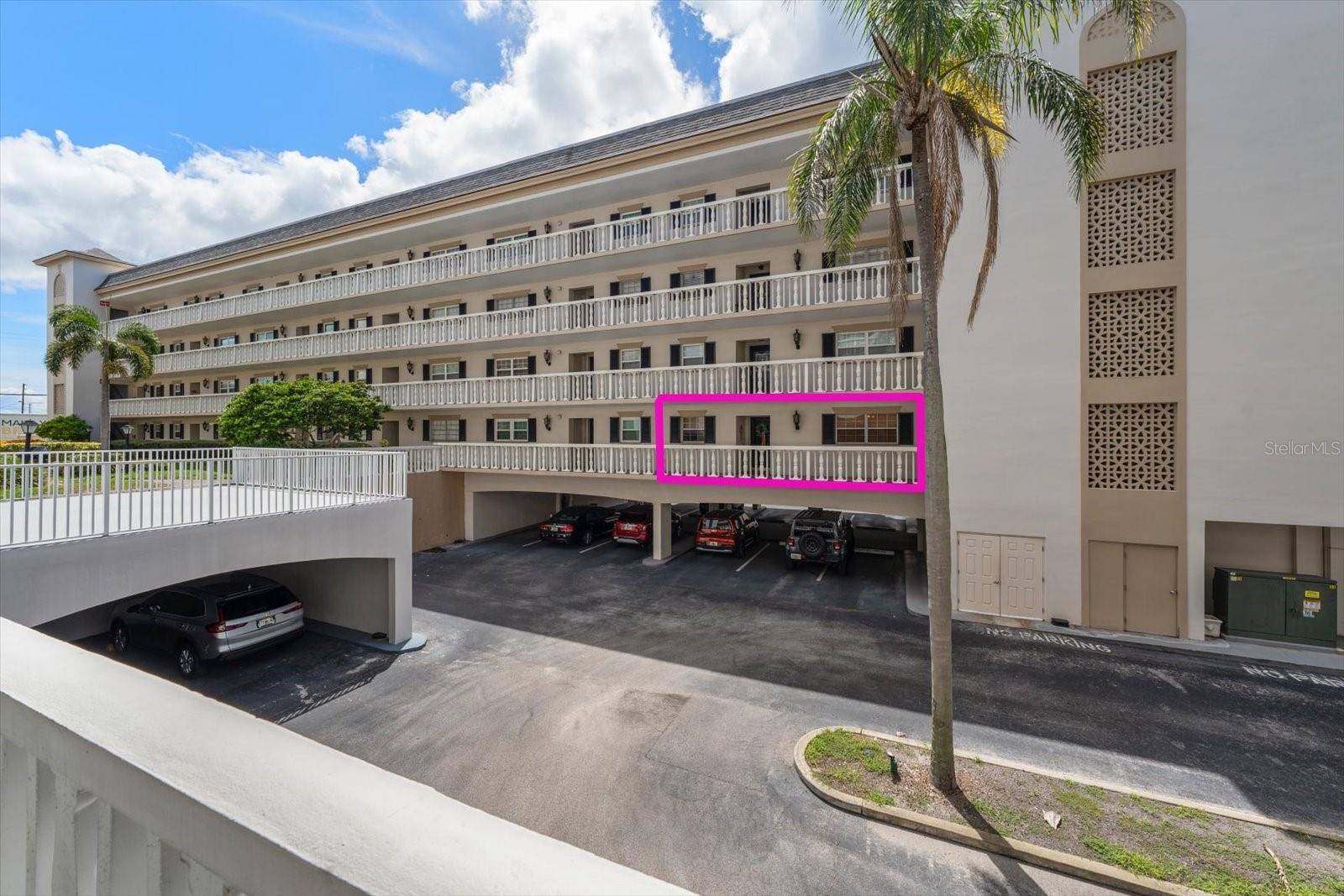 131 BLUFF VIEW DR #106, Belleair Bluffs, FL 33770