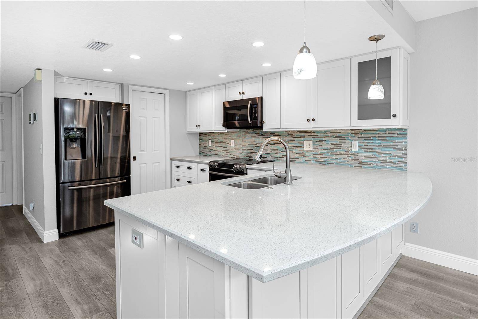 14865 SEMINOLE TRL, Seminole, FL 33776