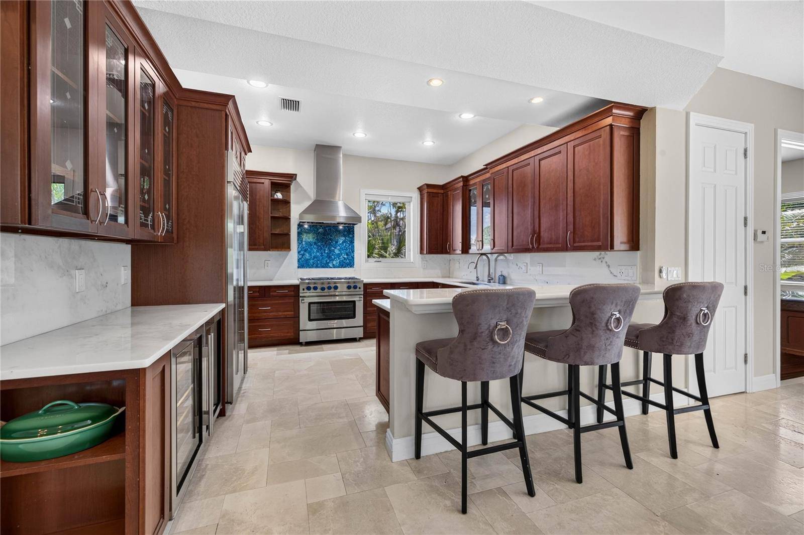 1766 BAYOU GRANDE BLVD NE, St Petersburg, FL 33703