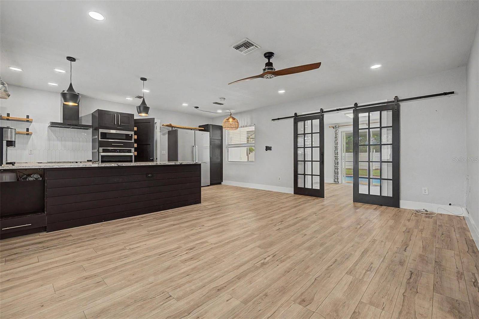 1304 PARKWOOD ST, Clearwater, FL 33755