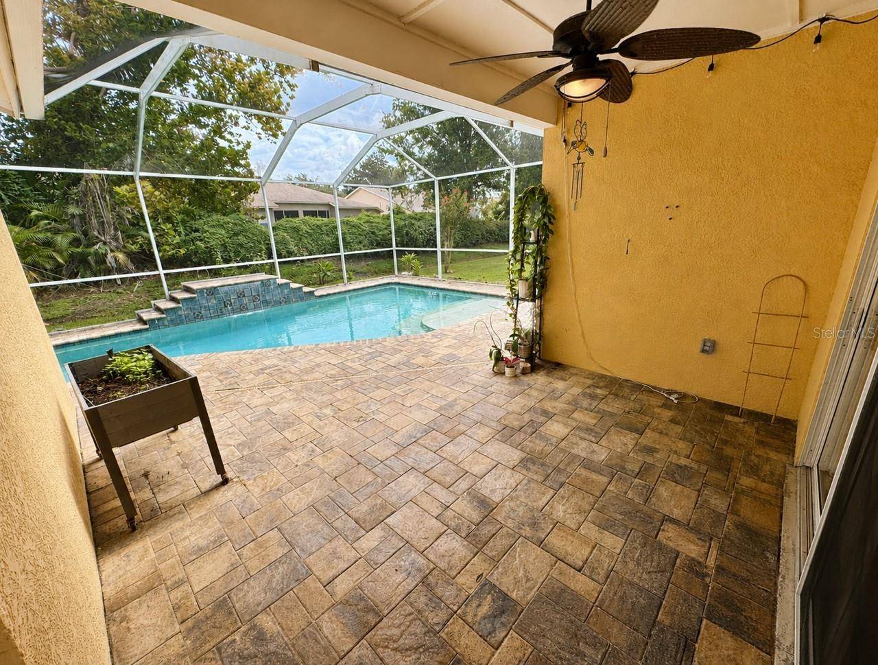 10157 HEATHER SOUND DR, Tampa, FL 33647