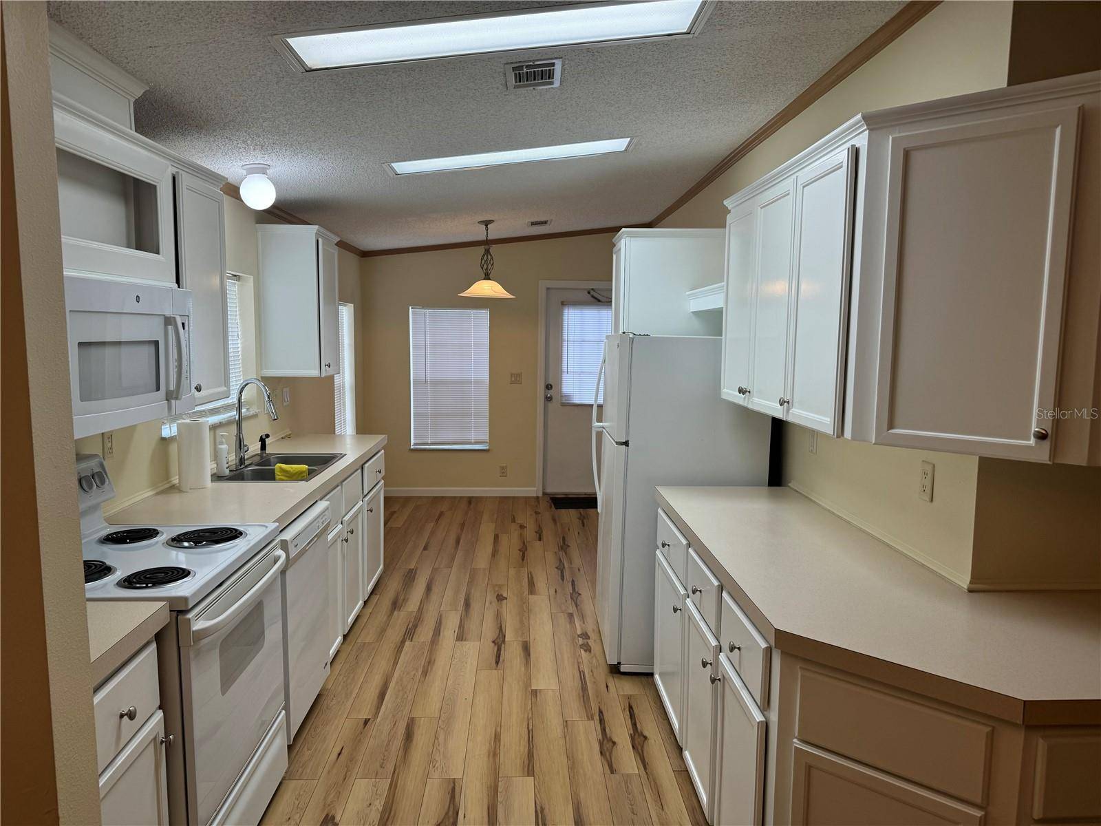 8930 EHREN CUTOFF, Land O Lakes, FL 34639