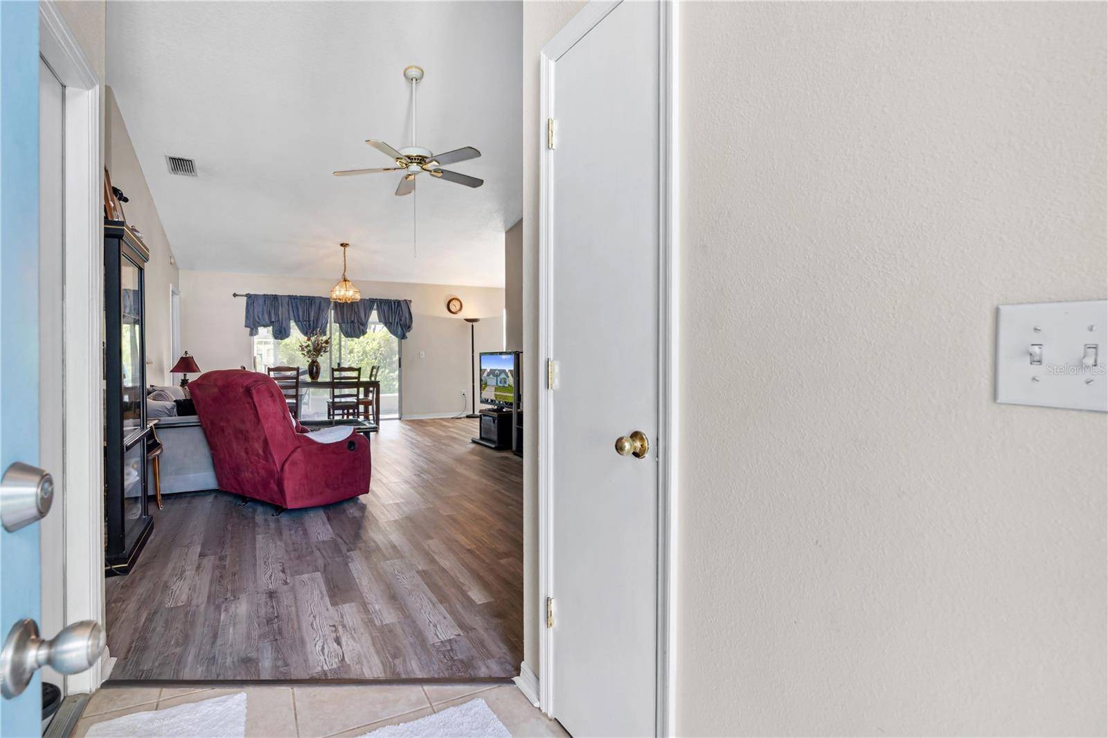218 LOOKOUT DR, Apollo Beach, FL 33572
