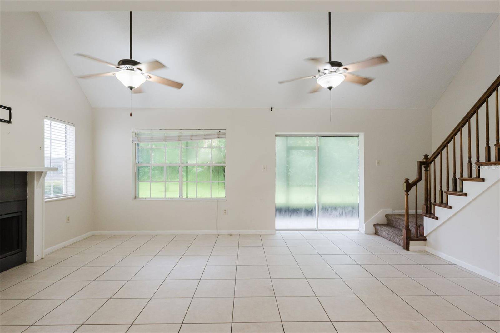 3614 PINE KNOT DR, Valrico, FL 33596