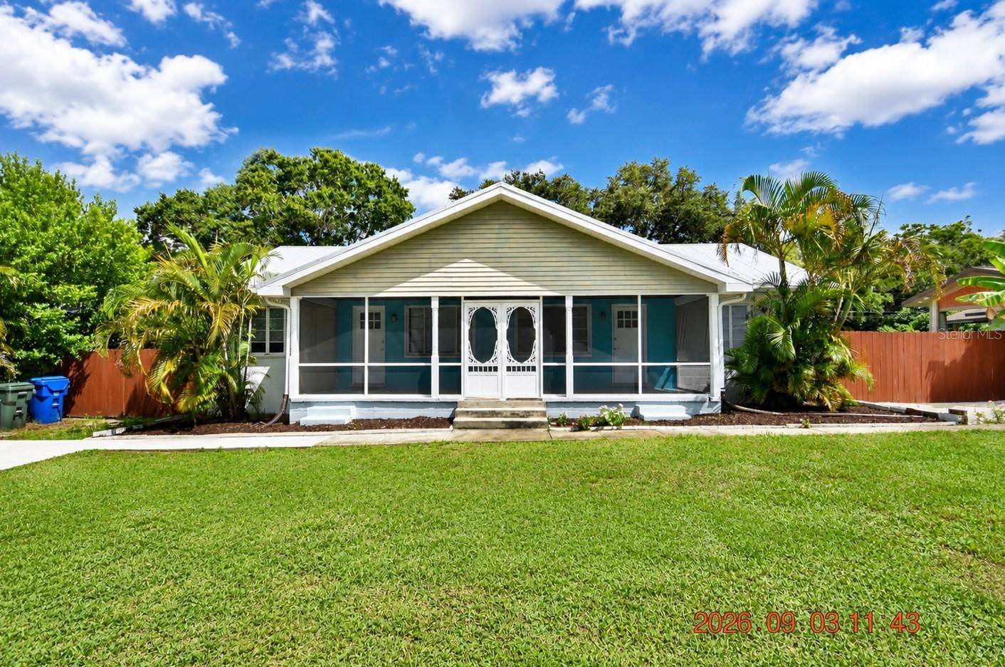 908 7TH AVE SW #908, Largo, FL 33770