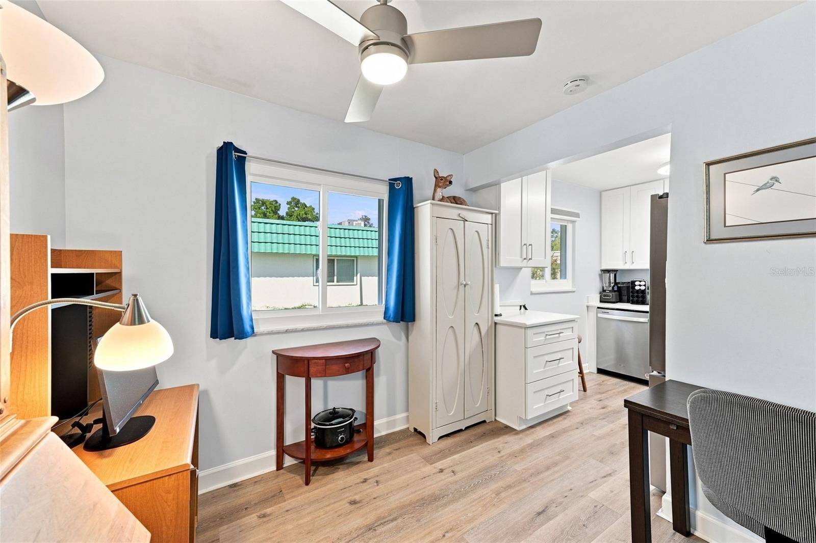 205 KINGS BLVD #64, Sun City Center, FL 33573
