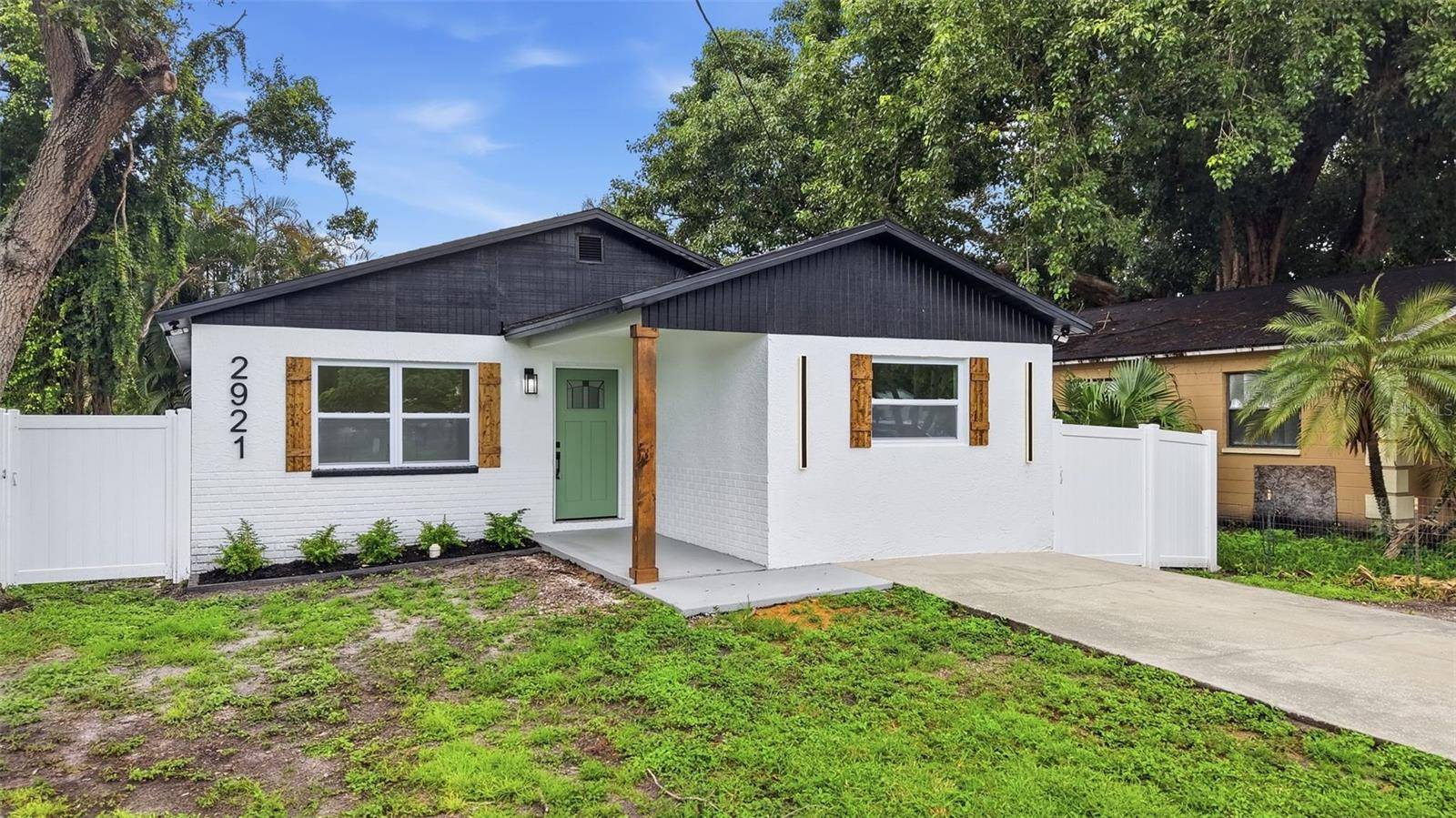 2921 57 AVE N, St Petersburg, FL 33714